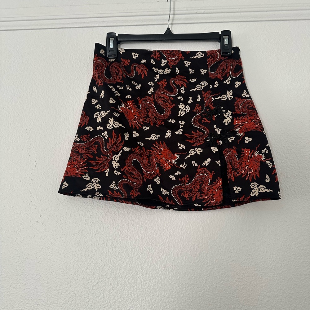 ZARA Black and Red Dragon Print Mini Skirt small